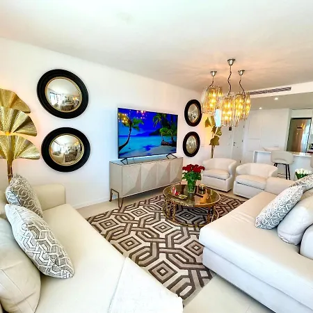 Apartment Luxury 3 Bedroom Penthouse