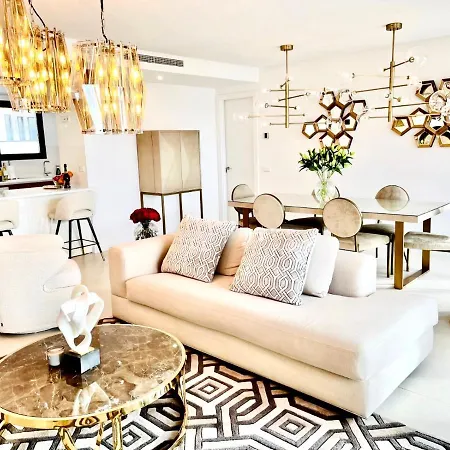Apartment Luxury 3 Bedroom Penthouse