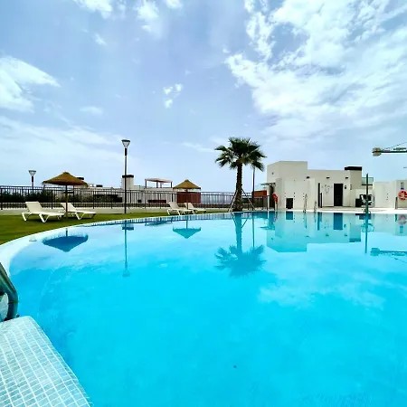Luxury 3 Bedroom Penthouse Apartment