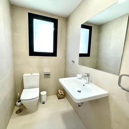 Luxury 3 Bedroom Penthouse アパート *